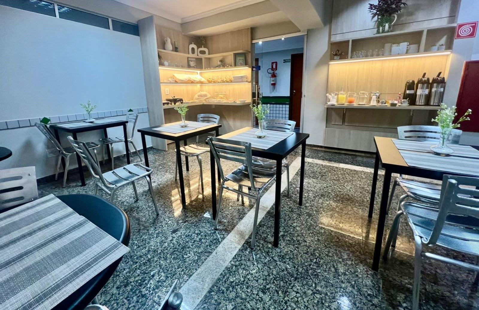 Hotel Buriti Stop (Adults Only) Goiânia Buitenkant foto